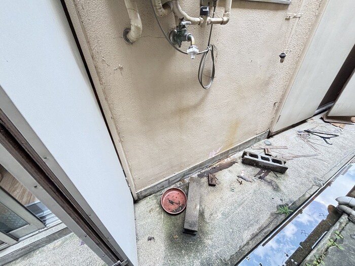 物件内観写真10　(洗濯機置場)