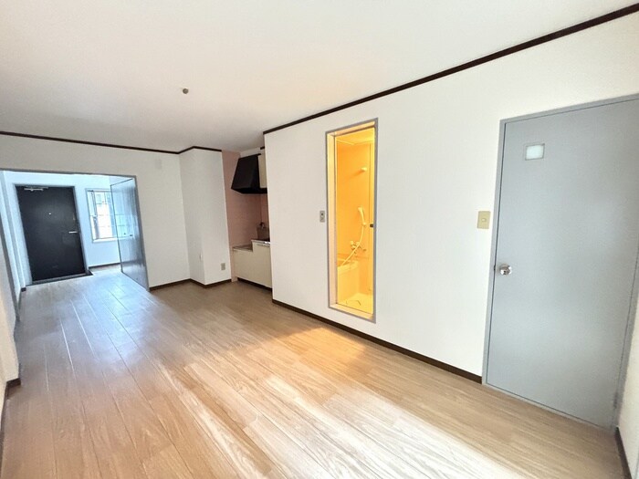 物件内観写真13　(居室)