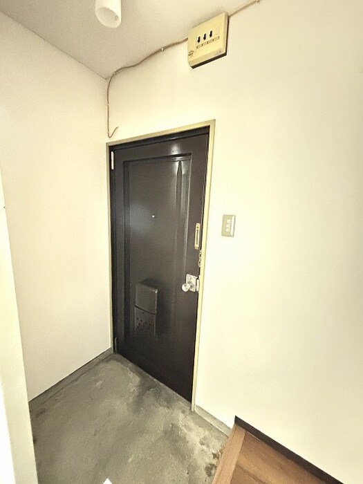 物件内観写真22　(玄関)