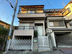 宇治市木幡南山4-8貸家外観写真