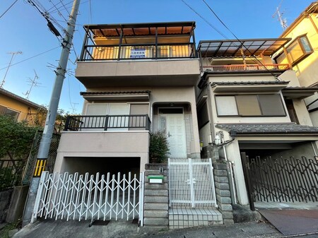 宇治市木幡南山4-8貸家外観写真