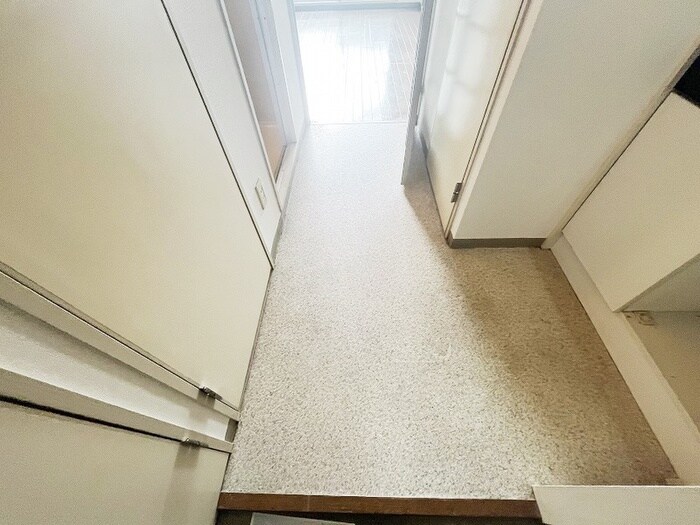 物件内観写真18　(廊下)