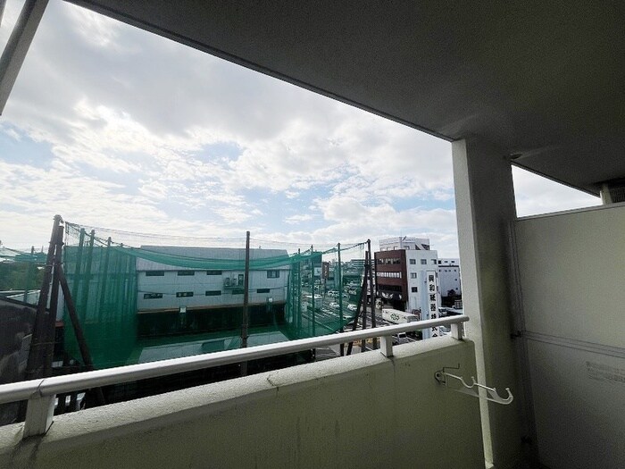 物件内観写真21　(室内からの展望)