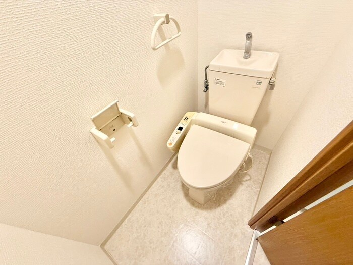 物件内観写真10　(トイレ)