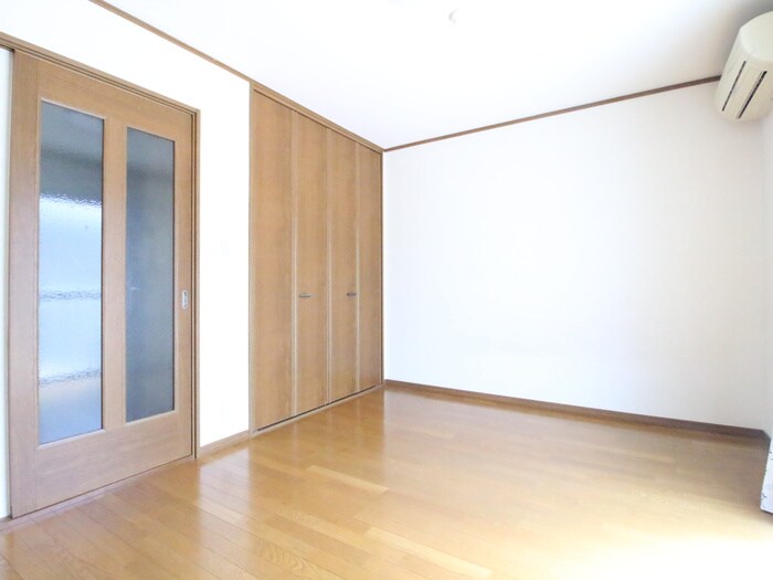 物件内観写真10　(居室)