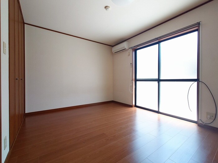 物件内観写真19　(居室)