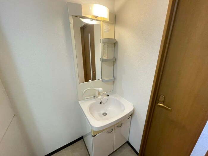 物件内観写真12　(洗面)