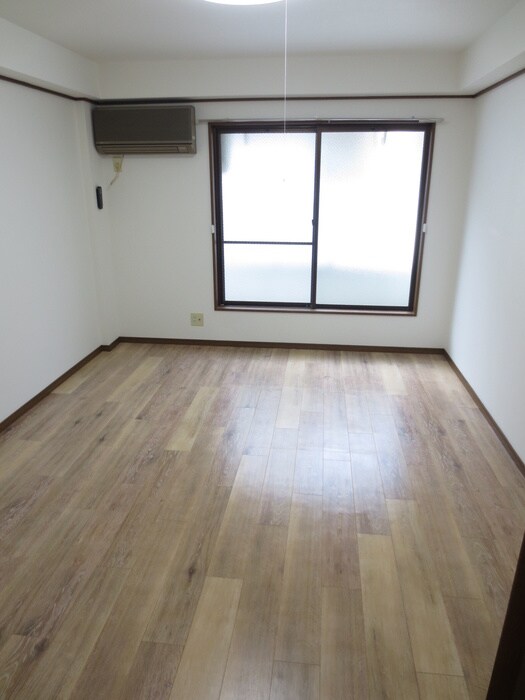 物件内観写真12　(居室)