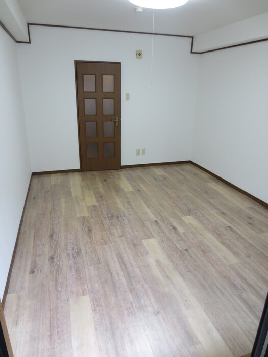 物件内観写真15　(居室)