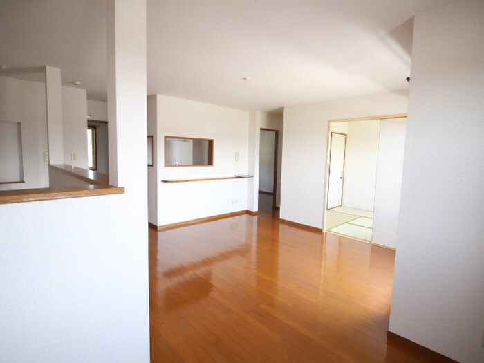 物件内観写真8　(居室)