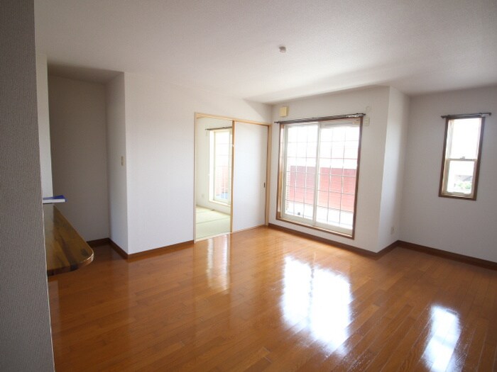 物件内観写真9　(居室)