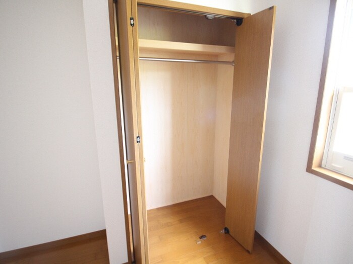 物件内観写真13　(収納)