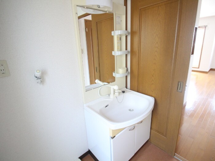 物件内観写真16　(洗面)