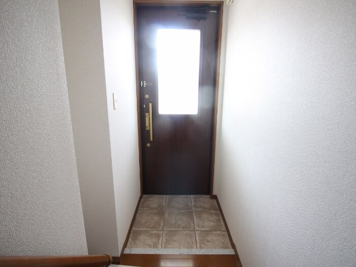 物件内観写真22　(玄関)