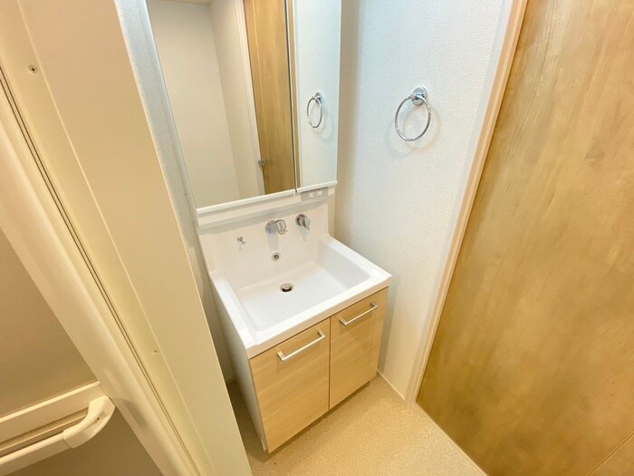 物件内観写真15　(洗面)