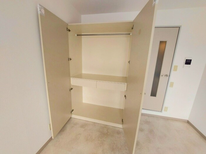 物件内観写真12　(収納)