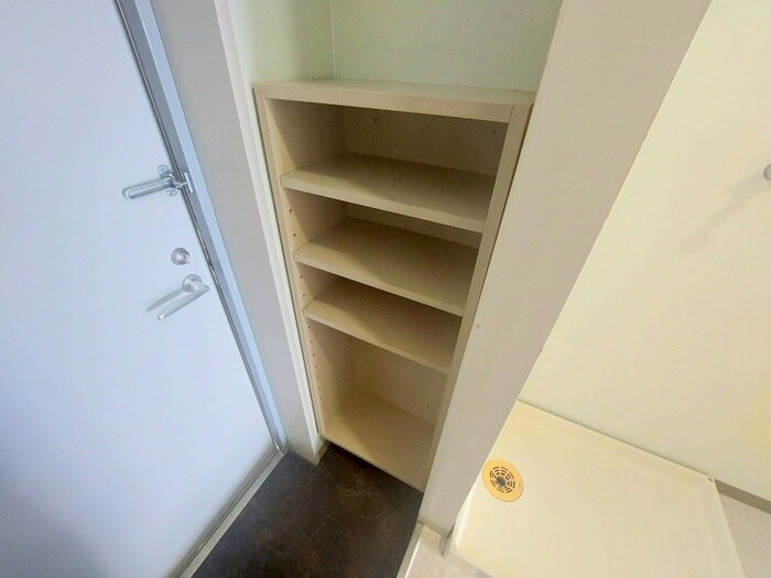 物件内観写真15　(靴箱)