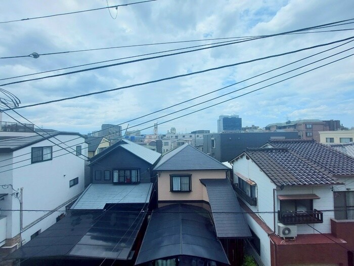 物件内観写真17　(室内からの展望)