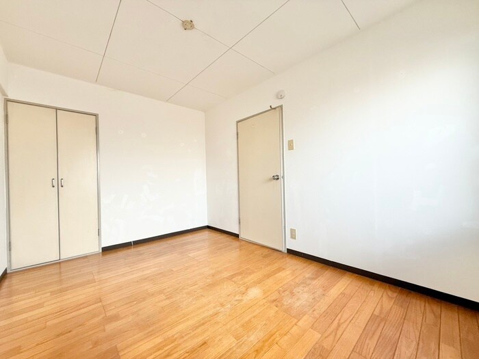 物件内観写真9　(居室)