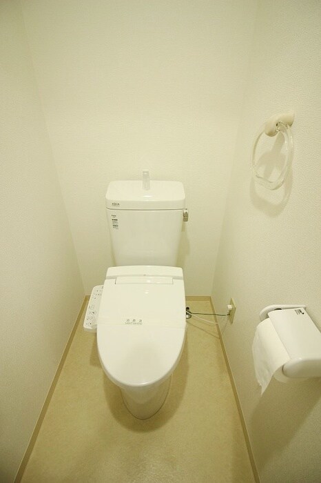 物件内観写真8　(トイレ)