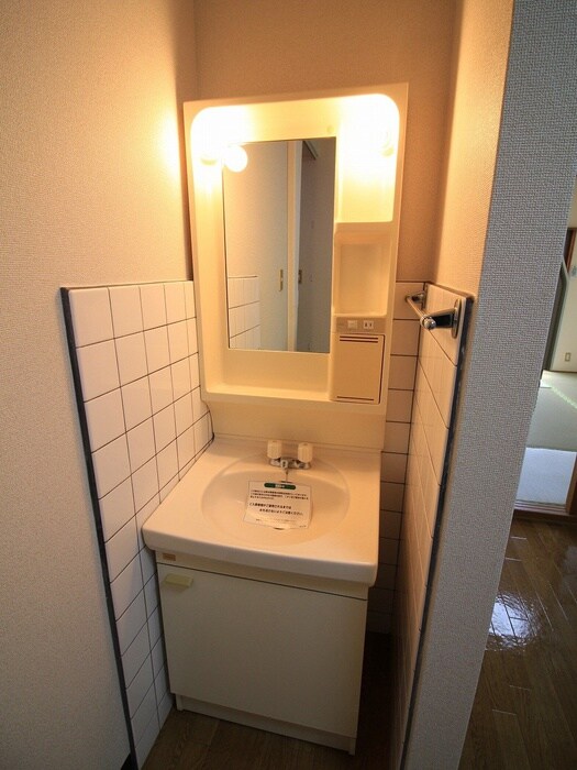 物件内観写真10　(洗面)