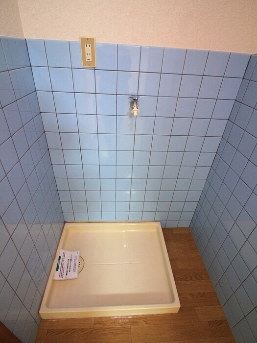 物件内観写真14　(洗濯機置場)