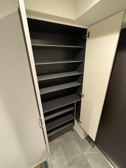 物件内観写真15　(靴箱)