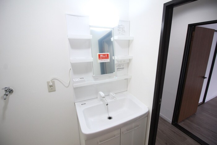 物件内観写真9　(洗面)