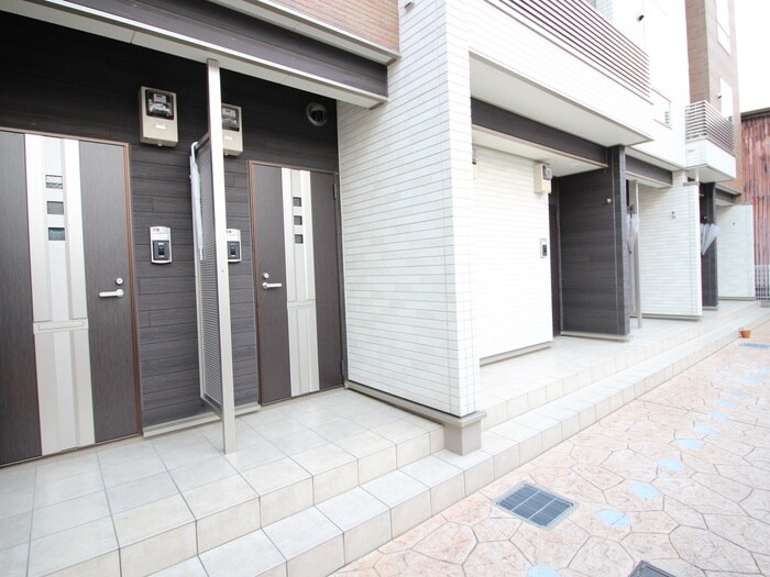 物件外観写真5　(外観写真)