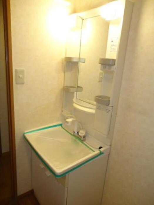 物件内観写真8　(洗面)