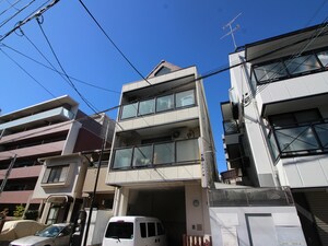 待場マンション外観写真