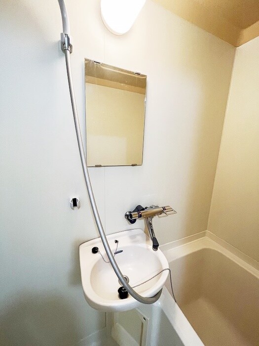 物件内観写真9　(洗面)