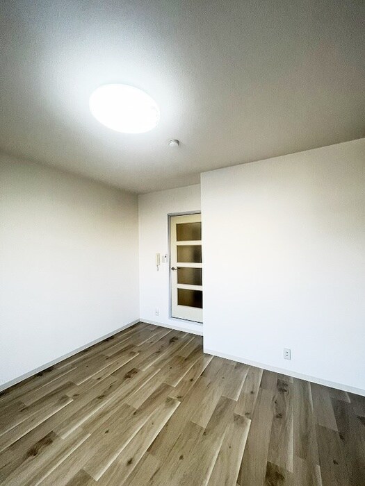 物件内観写真14　(居室)