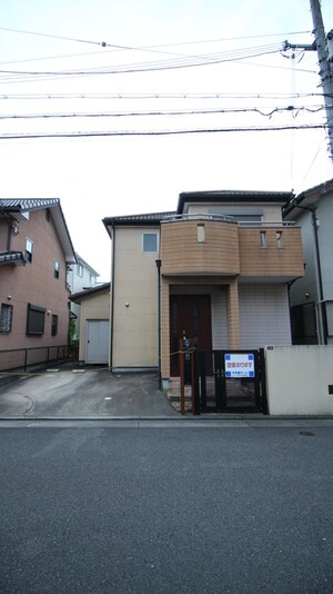 上牧北駅前町貸家外観写真