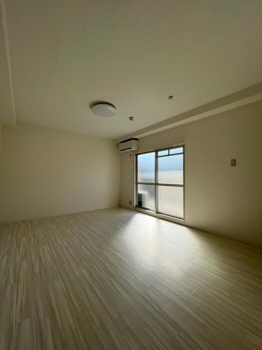 物件内観写真11　(居室)