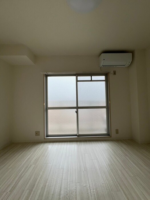 物件内観写真11　(居室)