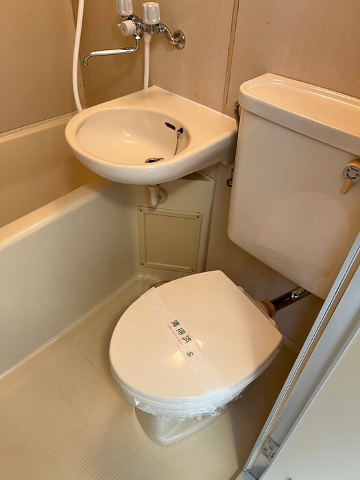 物件内観写真14　(トイレ)