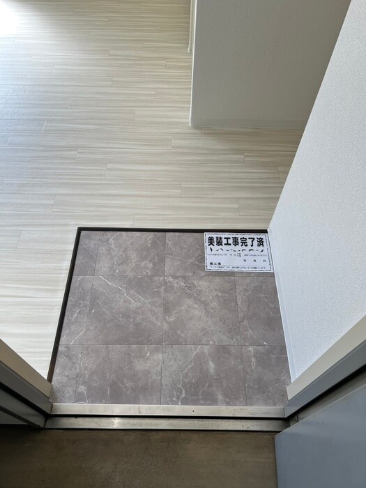 物件内観写真18　(玄関)