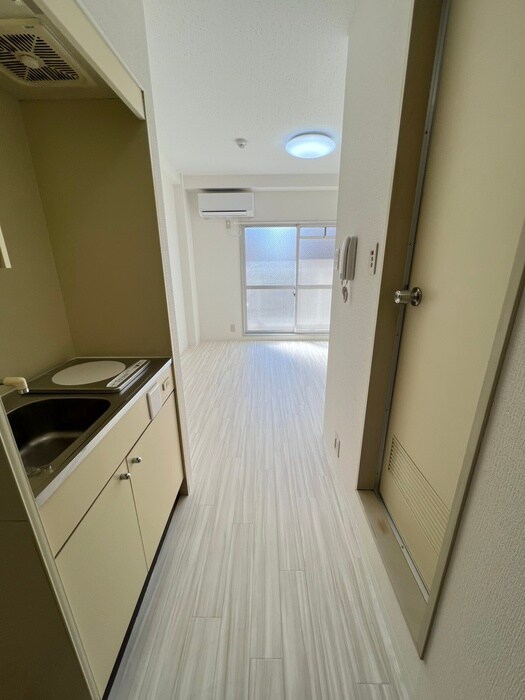 物件内観写真21　(廊下)