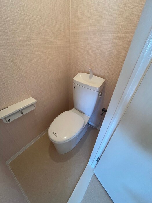 物件内観写真15　(トイレ)