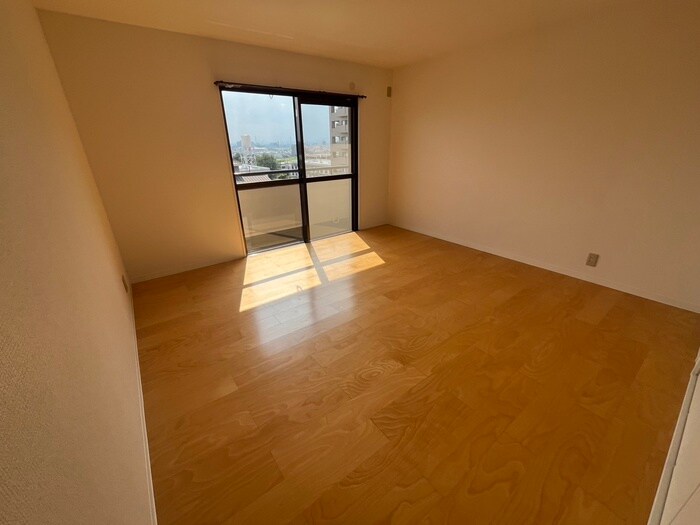 物件内観写真21　(居室)