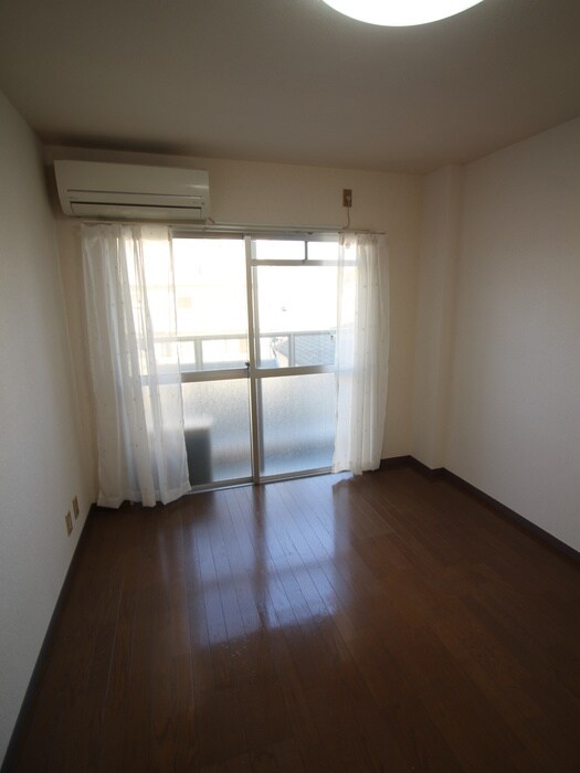 物件内観写真14　(居室)