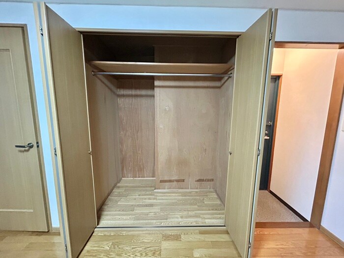 物件内観写真15　(収納)