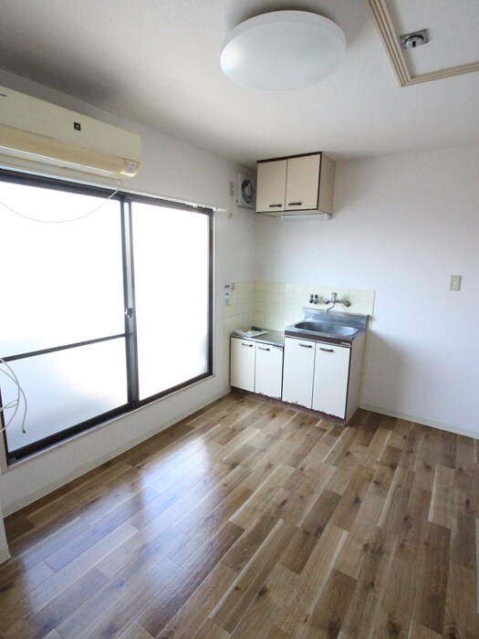 物件内観写真12　(居室)