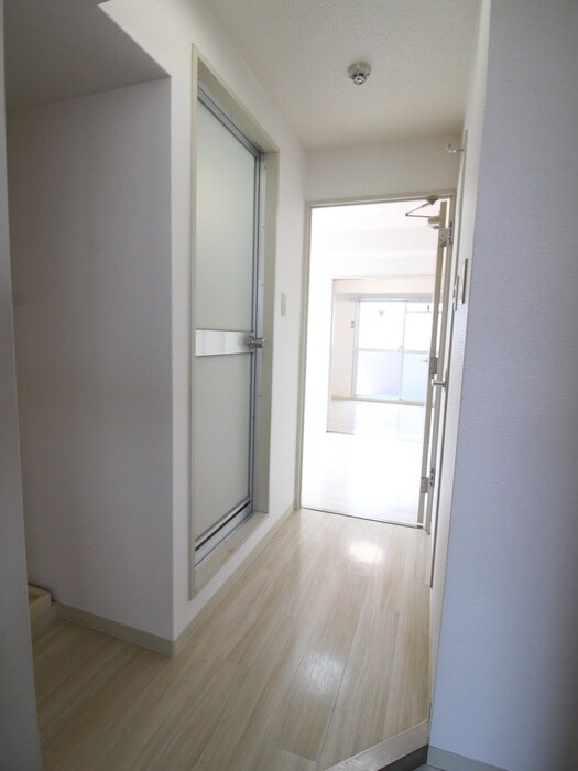 物件内観写真19　(廊下)