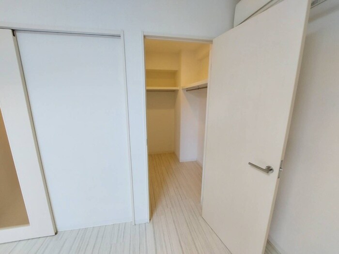 物件内観写真18　(収納)