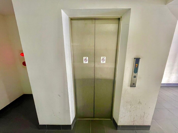 物件外観写真4　(建物設備)