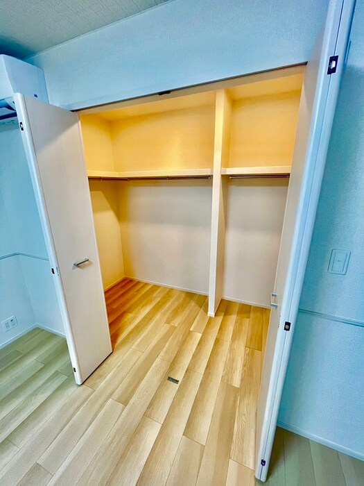 物件内観写真12　(収納)