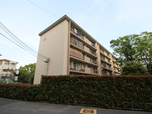 公社千里津雲台団地A24棟（106）外観写真