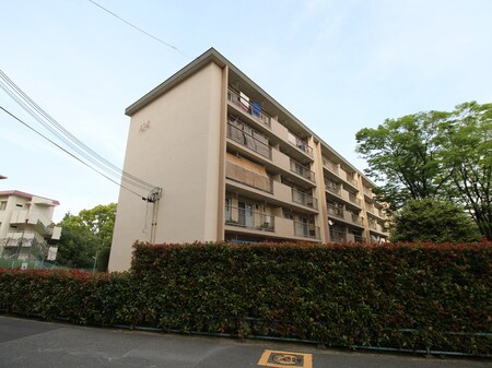 公社千里津雲台団地A24棟（106）外観写真